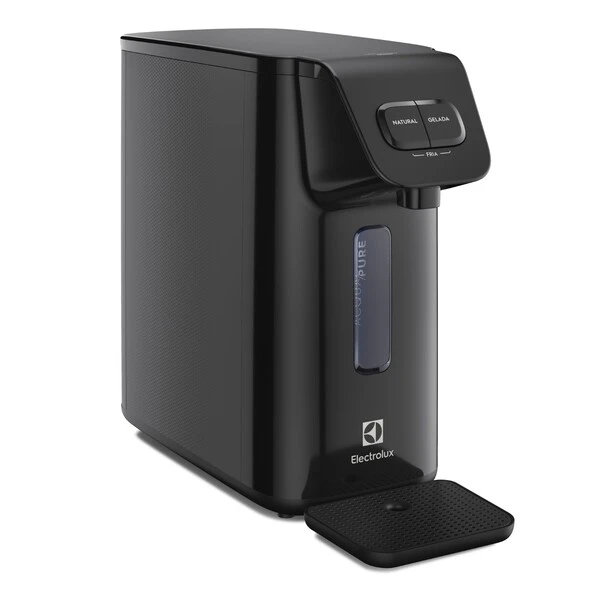 Purificador de água de parede Electrolux preto em fundo branco.