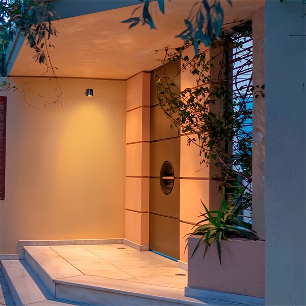 luminaria: arandela LED preta fosca
