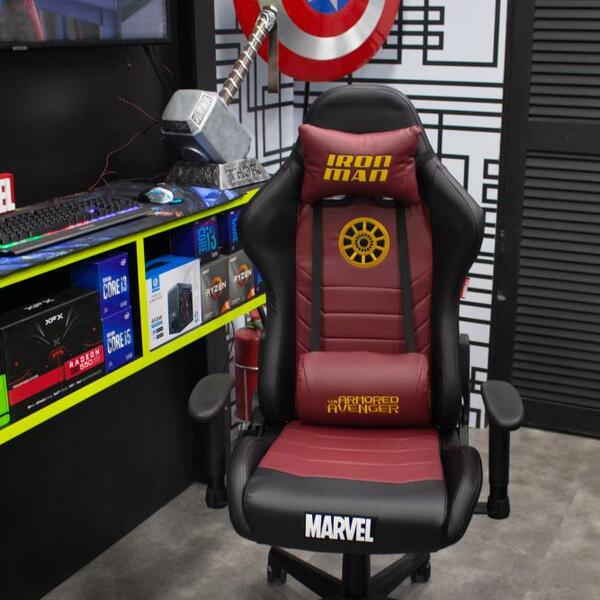 Cadeira gamer custo benefício: sala com Cadeira Gamer Marvel Homem de Ferro