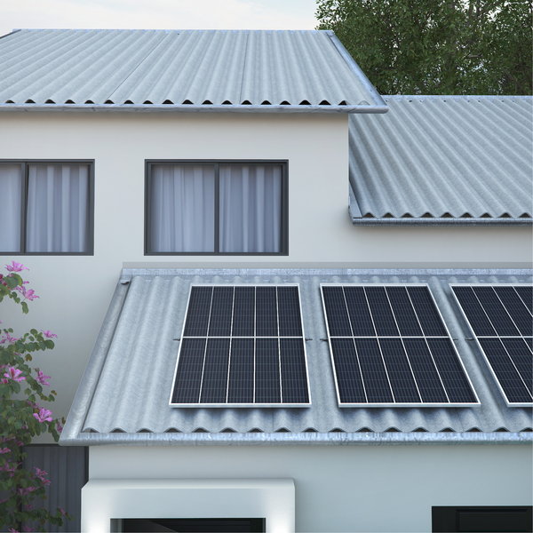 instalação de placa solar: telhado de casa com Kit Placa Solar On Grid 20 módulos telhado fibrocimento Elsys