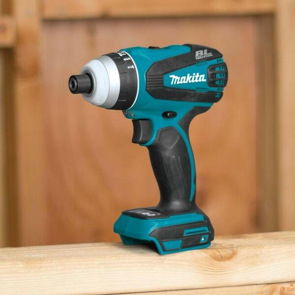 Ferramentas para eletricista: Parafusadeira de Impacto com 4 Funções Makita