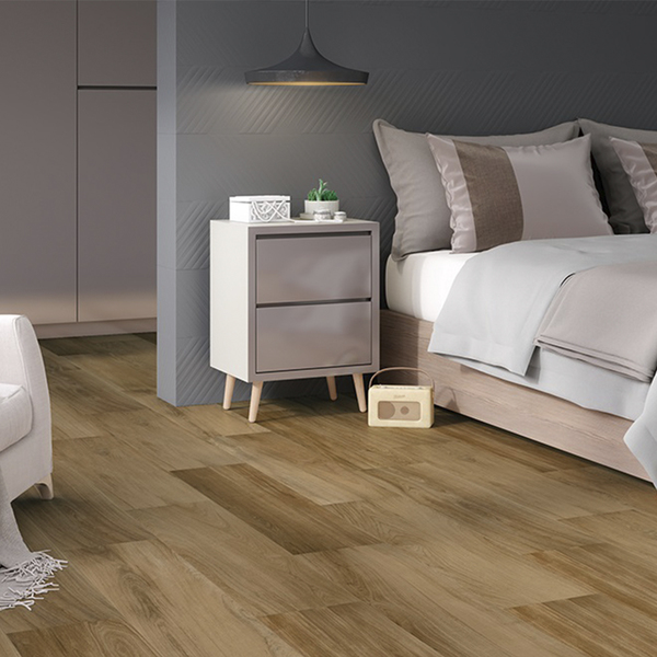 Ambientes com porcelanato: quarto com porcelanato acetinado carvalho natural Biancogres