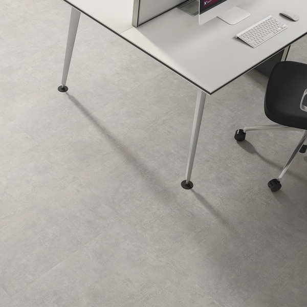 Ambientes com porcelanato: escritório com Metropole Cement Via Rosa