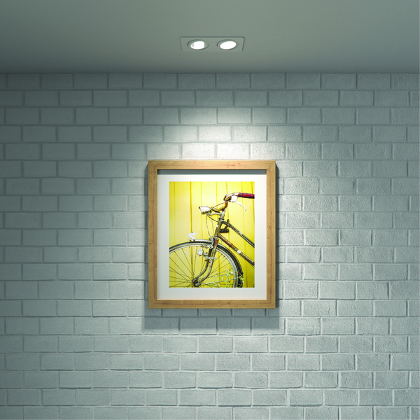 Iluminação para quarto: Spot duplo embutir iluminando quadro