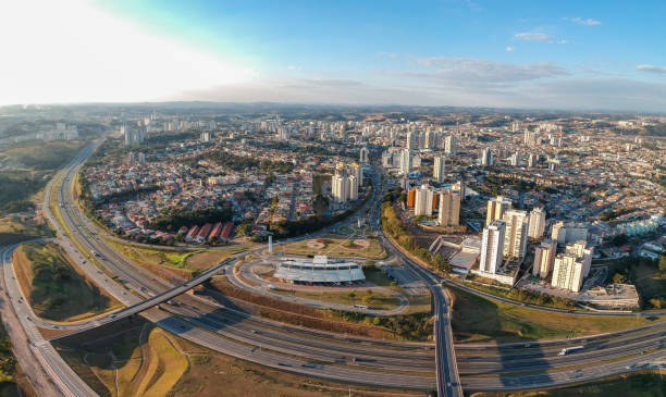 Cidade de Jundiaí vista de cima.